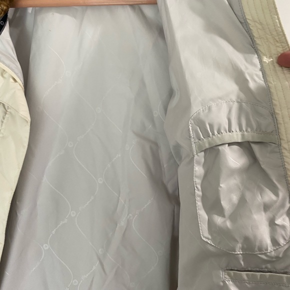 Women’s Marmot jacket with faux fur trim. - Picture 5 of 7